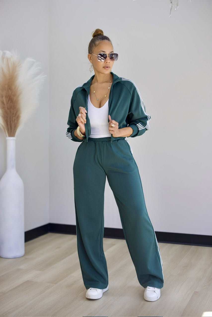 Take Flight Jogger Set - Green (19)