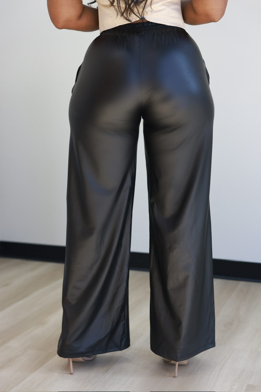 Adrianna Pants - Black (42)